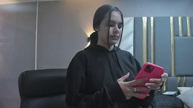 ChloeHarper  online show from 05-15-26, 11:41