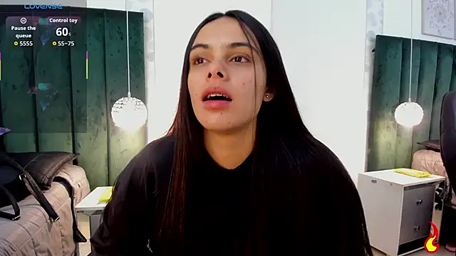 ChloeHarper  online show from 10-07-25, 01:12