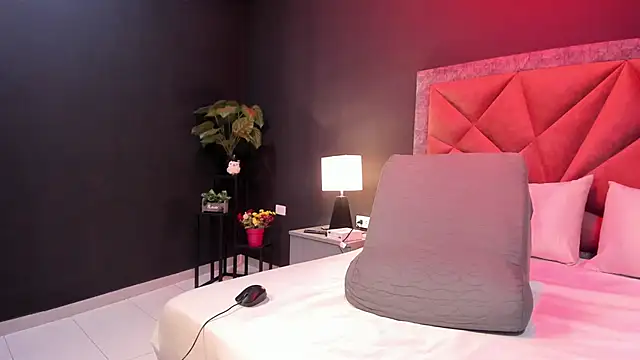 mia milff online show from 01-06-26, 07:18