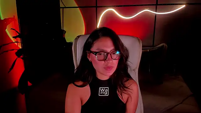 Gia Mazzon online show from 02-18-26, 04:47