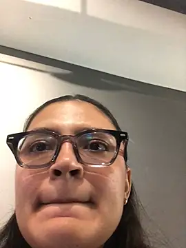 Snapshot of Gia_Mazzon chatting on 05-08-26, 03:27 Gia Mazzon online show from 05-08-26, 03:27