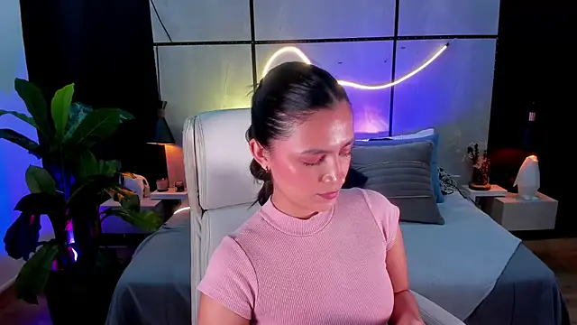 Gia Mazzon online show from 09-25-25, 05:41