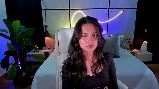 Gia Mazzon online show from 09-29-25, 04:12