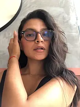 Snapshot of Gia_Mazzon chatting on 06-01-26, 05:12 Gia Mazzon online show from 06-01-26, 05:12
