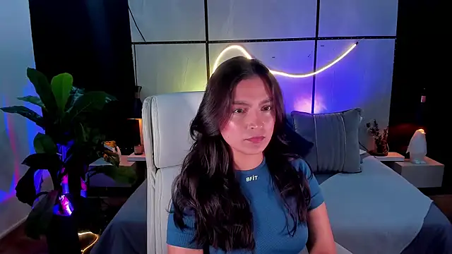 Gia Mazzon online show from 10-09-25, 04:18