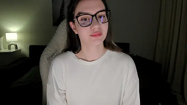 Sonia moon  online show from 03-05-25, 01:21