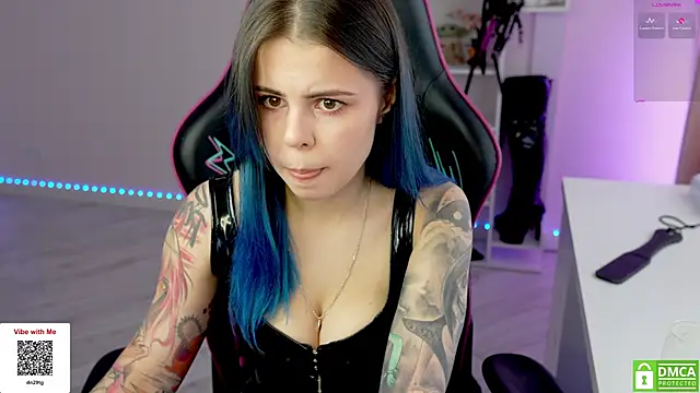 Latex Kitty online show from 01-13-26, 12:09