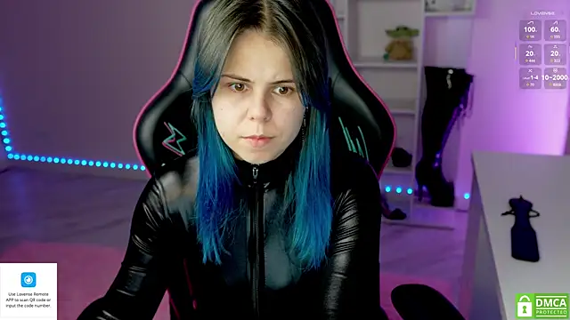 Latex Kitty online show from 11-21-25, 04:28