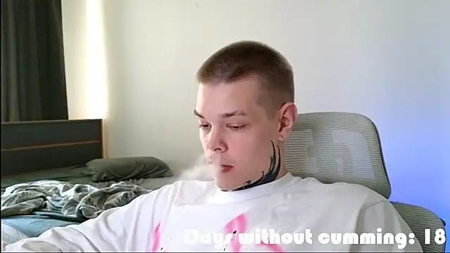 Snapshot of DENIS_HERE chatting on 05-22-26, 11:52 DENIS HERE online show from 05-22-26, 11:52