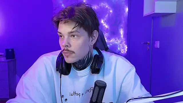 DENIS HERE online show from 01-23-25, 02:12