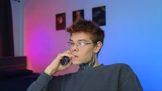 DENIS HERE online show from 12-15-25, 07:58