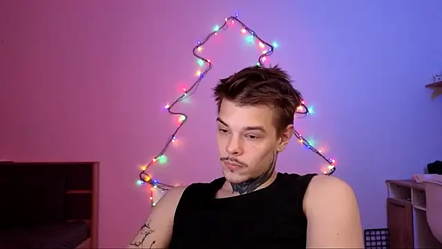 DENIS HERE online show from 11-28-25, 08:31