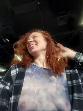 Exhibitionsplit online show from 04-13-26, 02:32