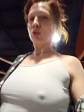 Exhibitionsplit online show from 12-17-25, 09:42