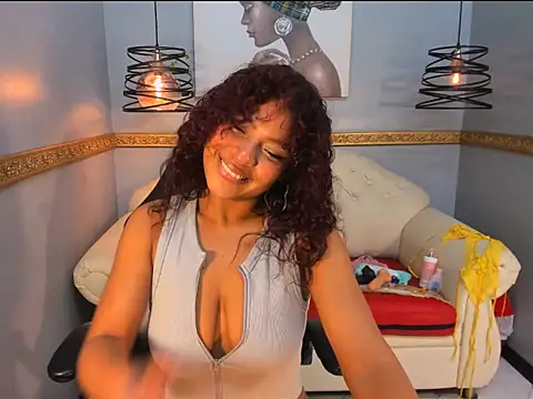 Naomi Tylers online show from 11-20-25, 12:22