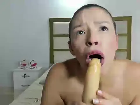 HeraRuiz online show from 07-12-26, 04:30