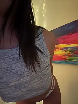 Snapshot of FoxyMx chatting on 12-16-24, 01:53 FoxyMx online show from 12-16-24, 01:53