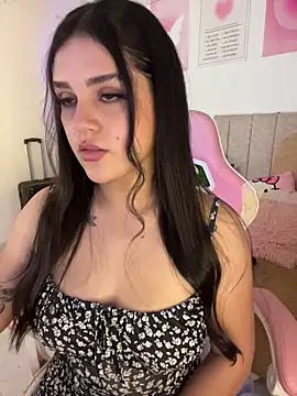 Snapshot of violet-333 chatting on 04-21-26, 03:51 violet-333 online show from 04-21-26, 03:51