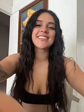 Snapshot of violet-333 chatting on 06-17-26, 05:23 violet-333 online show from 06-17-26, 05:23