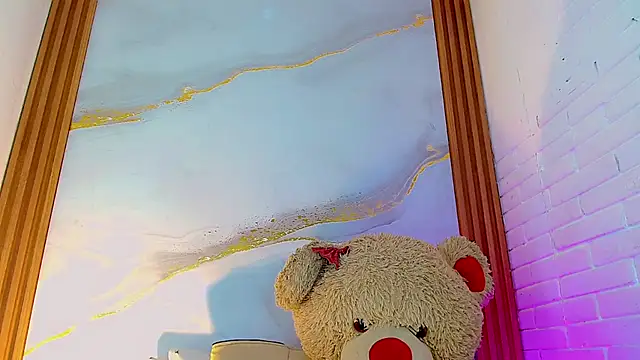 CoralineSweett online show from 12-05-25, 09:23