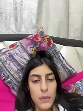 Snapshot of cristel_17 chatting on 02-17-25, 07:12 cristel 17 online show from 02-17-25, 07:12