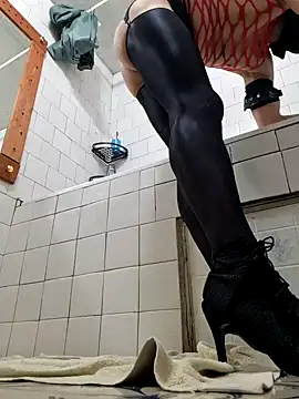 Snapshot of WhoreAnalsssxxx chatting on 02-09-25, 09:39 WhoreAnalsssxxx online show from 02-09-25, 09:39