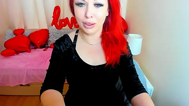 Snapshot of RedHeadBridget chatting on 02-13-26, 06:35 RedHeadBridget online show from 02-13-26, 06:35