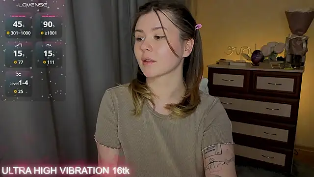 cutie mili online show from 03-10-26, 04:44