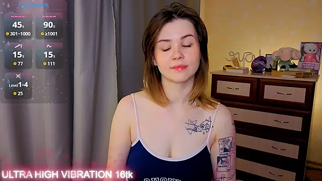 cutie mili online show from 10-30-25, 07:28