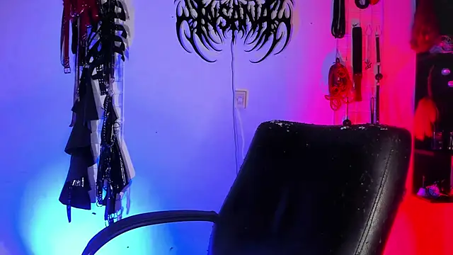 Snapshot of irregular_fetish_ chatting on 04-23-26, 10:11 irregular fetish online show from 04-23-26, 10:11