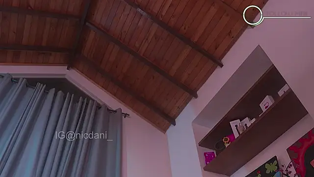 nicdani 1 online show from 09-09-25, 12:43