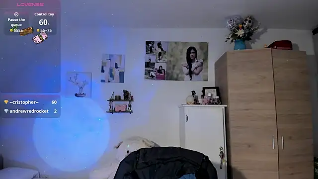 VeronikaOlsen online show from 10-18-25, 02:08