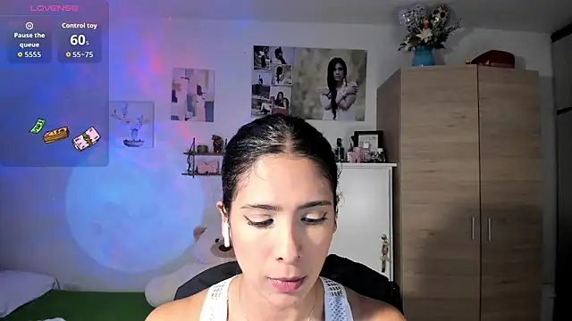 VeronikaOlsen online show from 10-08-25, 07:58