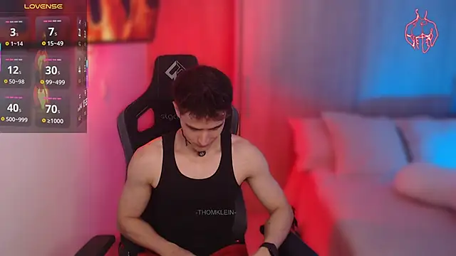 Snapshot of thomklein chatting on 02-12-26, 07:24 thomklein online show from 02-12-26, 07:24