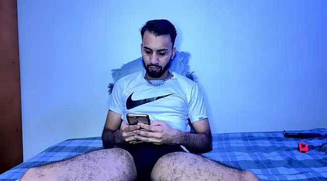 Dar milk online show from 02-21-25, 04:40