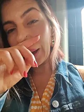 scarlett moore online show from 10-19-25, 02:42