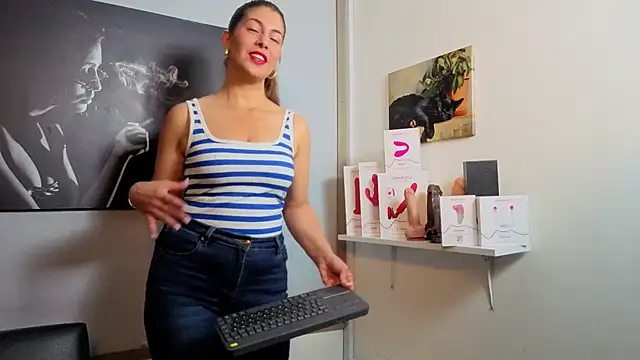 scarlett moore online show from 05-06-26, 02:21