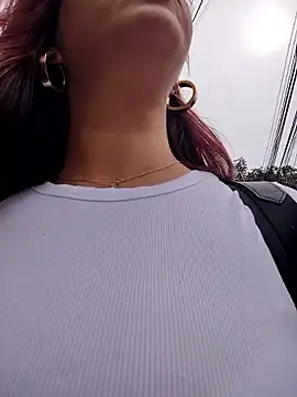 scarlett moore online show from 10-29-25, 02:27