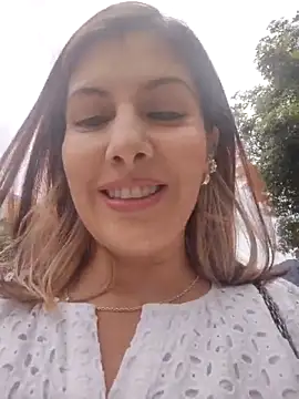 scarlett moore online show from 04-25-26, 04:37