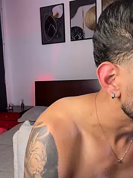 AxelKing1326 online show from 03-08-26, 01:44