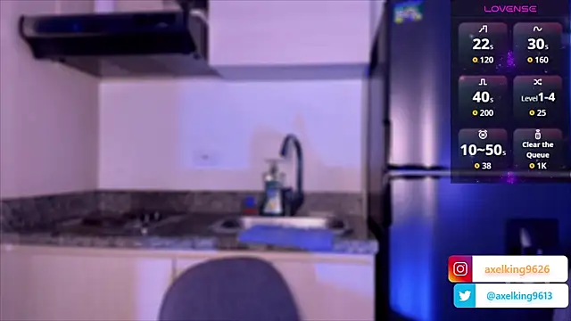 AxelKing1326 online show from 04-05-26, 07:53