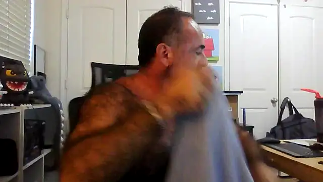 Snapshot of chainjulious chatting on 10-15-25, 04:15 chainjulious online show from 10-15-25, 04:15