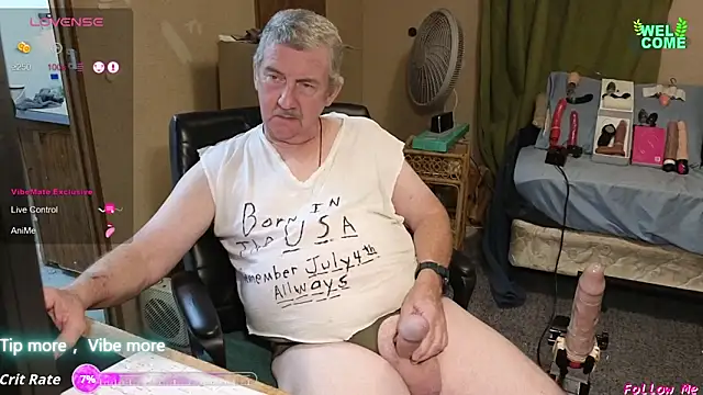 Snapshot of oldnew-63 chatting on 10-09-25, 12:00 oldnew-63 online show from 10-09-25, 12:00