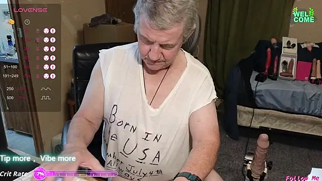 Snapshot of oldnew-63 chatting on 10-19-25, 03:31 oldnew-63 online show from 10-19-25, 03:31