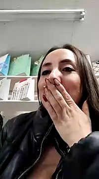 Mia Novikov online show from 01-13-25, 02:50