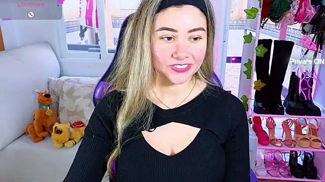 Tawny cox online show from 01-31-25, 01:45
