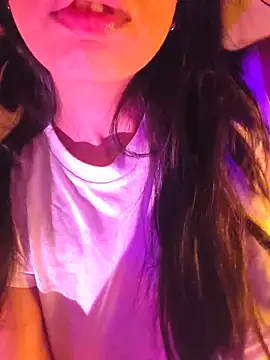 Snapshot of aloneathome chatting on 02-17-26, 03:37 aloneathome online show from 02-17-26, 03:37