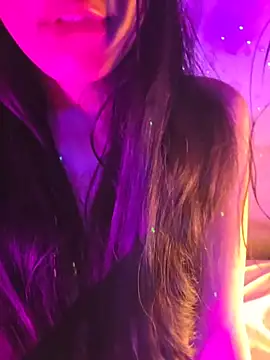 Snapshot of aloneathome chatting on 12-18-25, 08:52 aloneathome online show from 12-18-25, 08:52