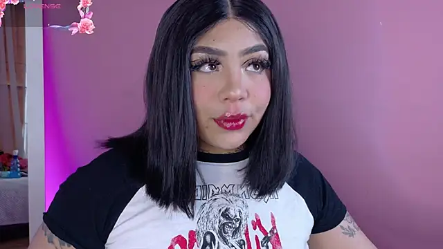 foxxy-lov3 online show from 04-07-26, 02:41