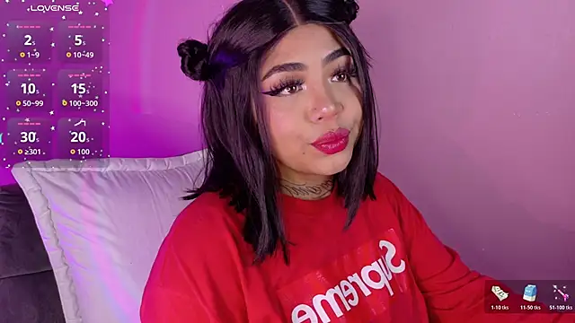 foxxy-lov3 online show from 04-15-26, 02:21